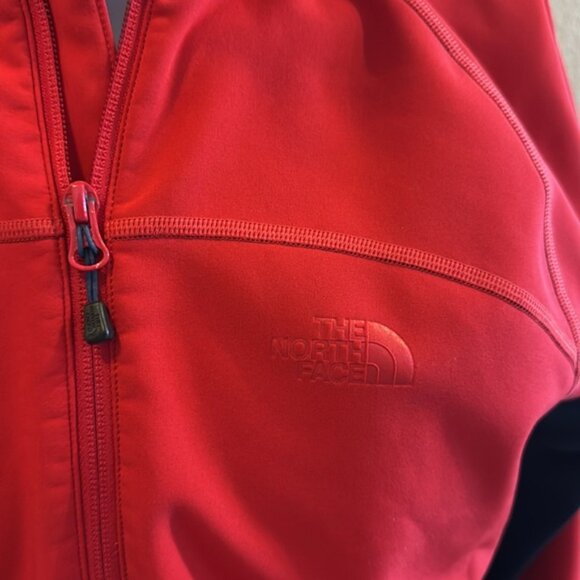 The North Face Men’s Red and Black quarter zip Jacket - Picture 2 of 8